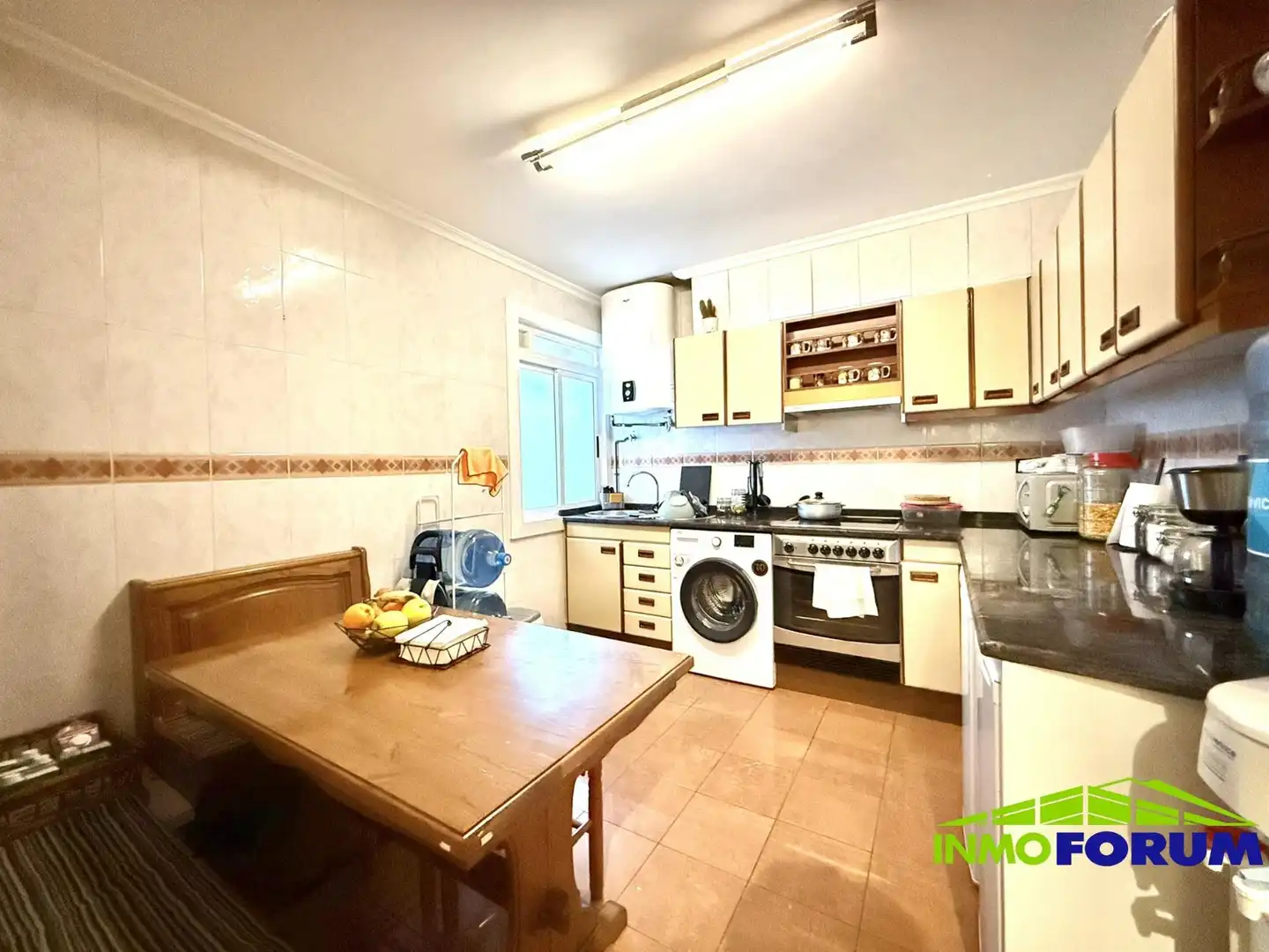 Cuina de Pis en venda en A Coruña Capital  amb Parquet