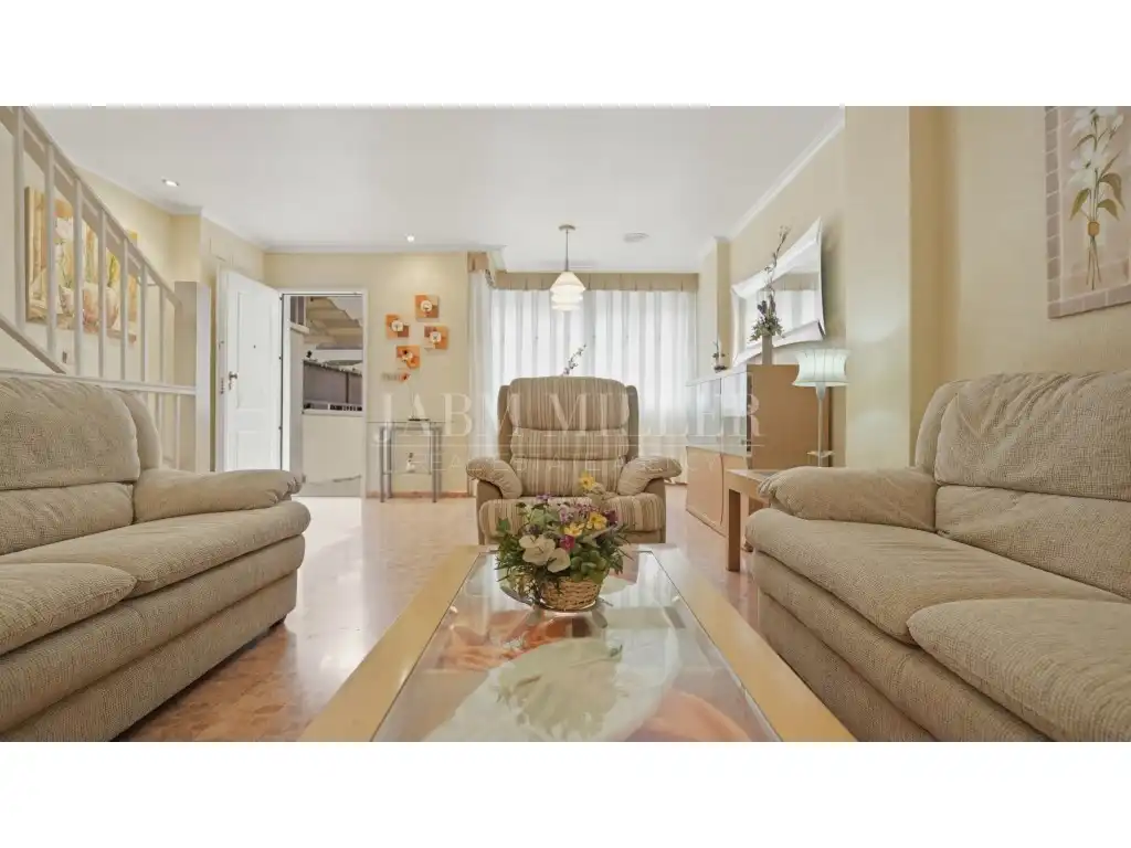 Sala de estar de Casa o chalet en venta en Elche / Elx con Aire acondicionado, Calefacción y Jardín privado