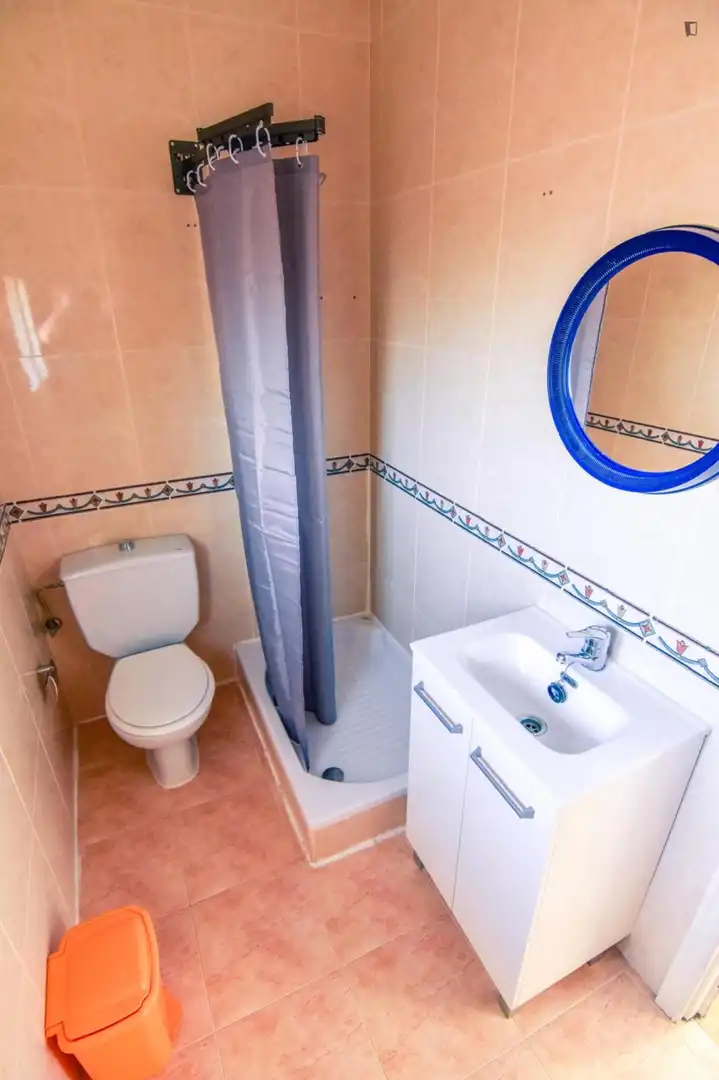 Bany de Casa o xalet per a compartir en Salamanca amb Calefacció, Moblat i Forn