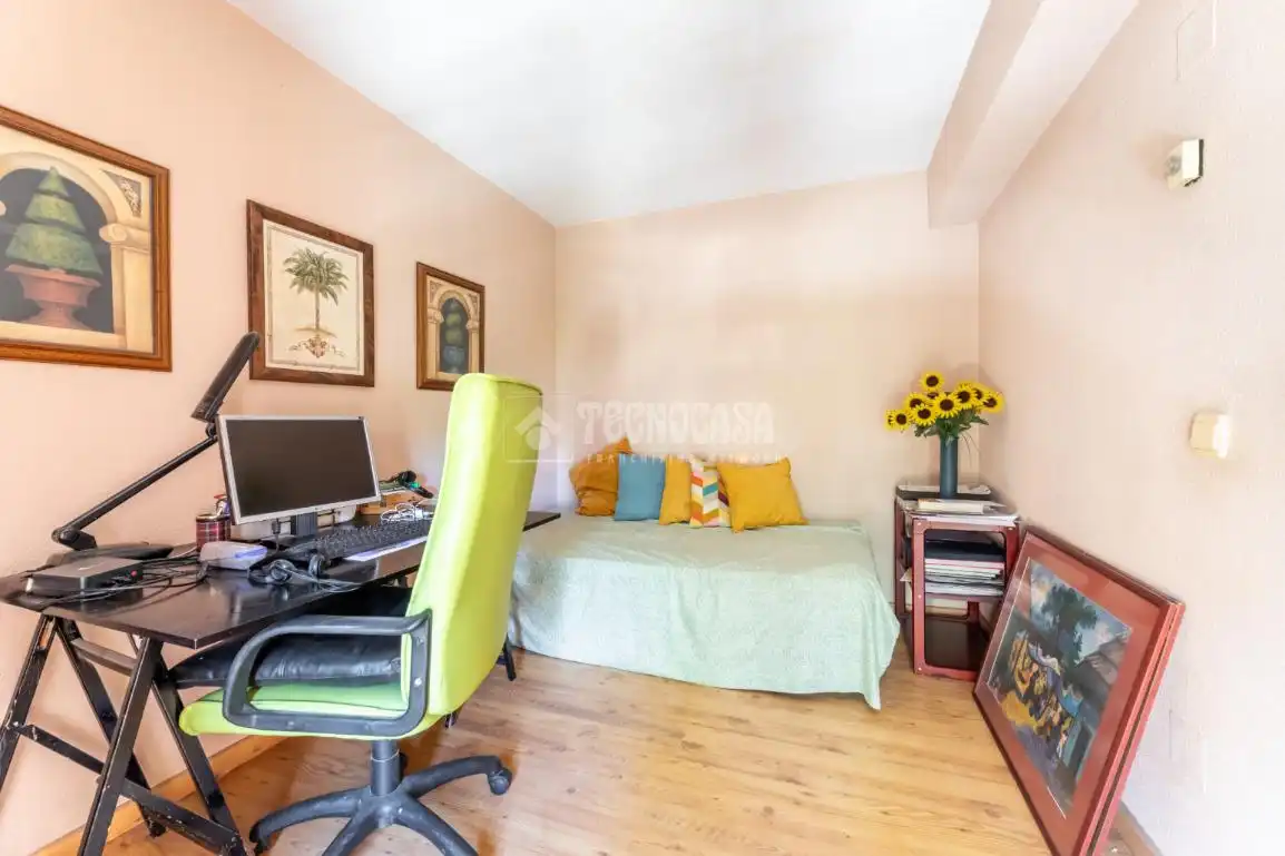 Habitación de Casa adosada en venta en Las Rozas de Madrid con Aire acondicionado, Calefacción y Terraza
