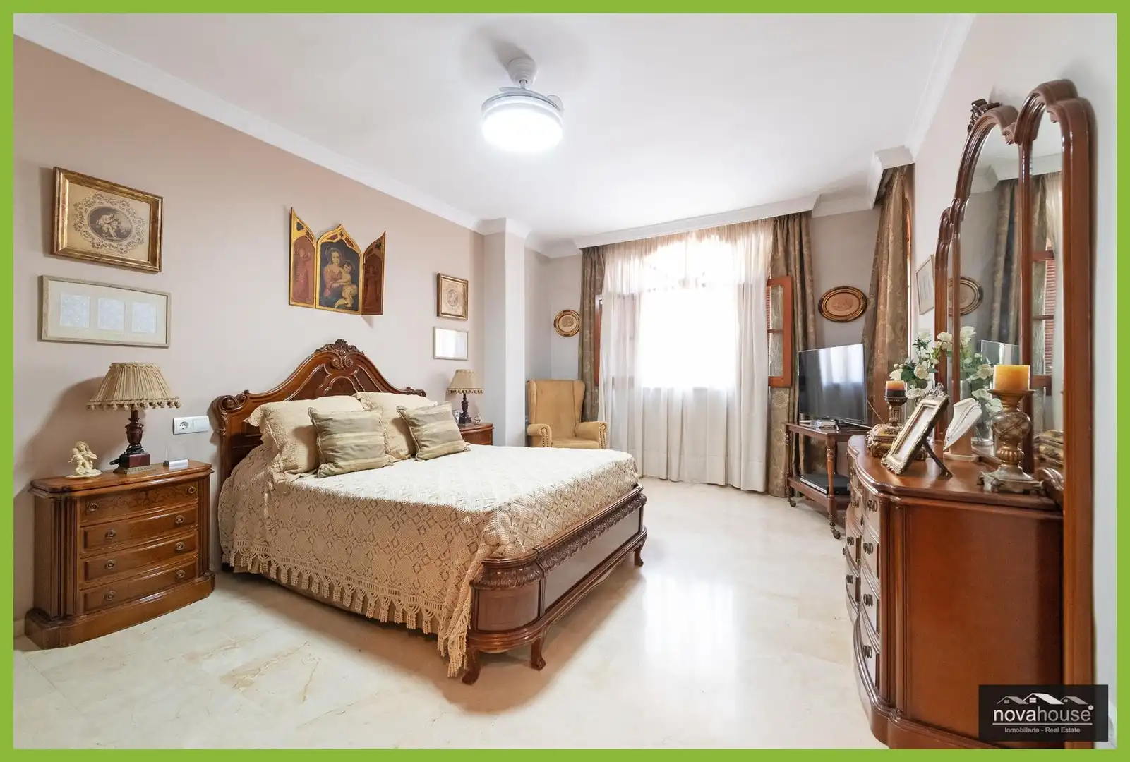Habitación de Casa o chalet en venta en Málaga con Aire acondicionado, Terraza y Trastero