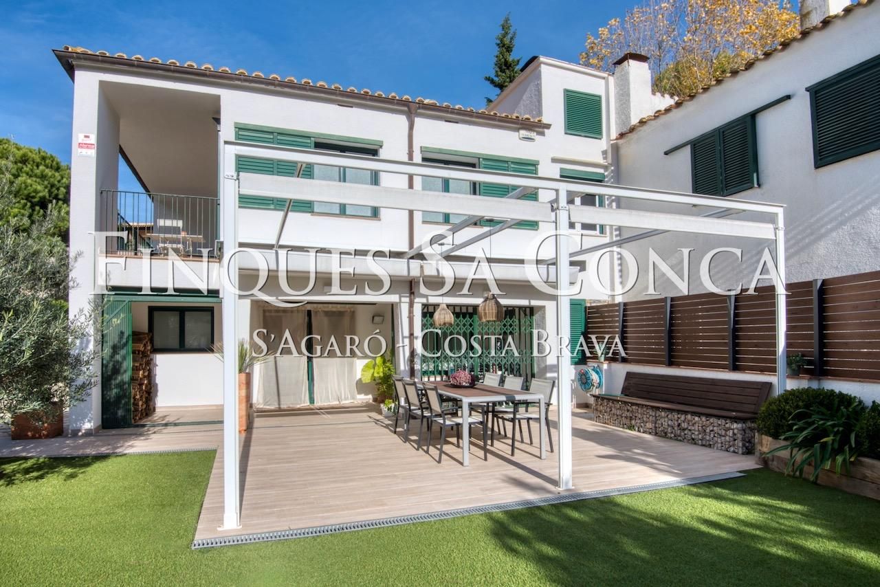 Terrassa de Casa o xalet en venda en Sant Feliu de Guíxols amb Aire condicionat, Calefacció i Piscina