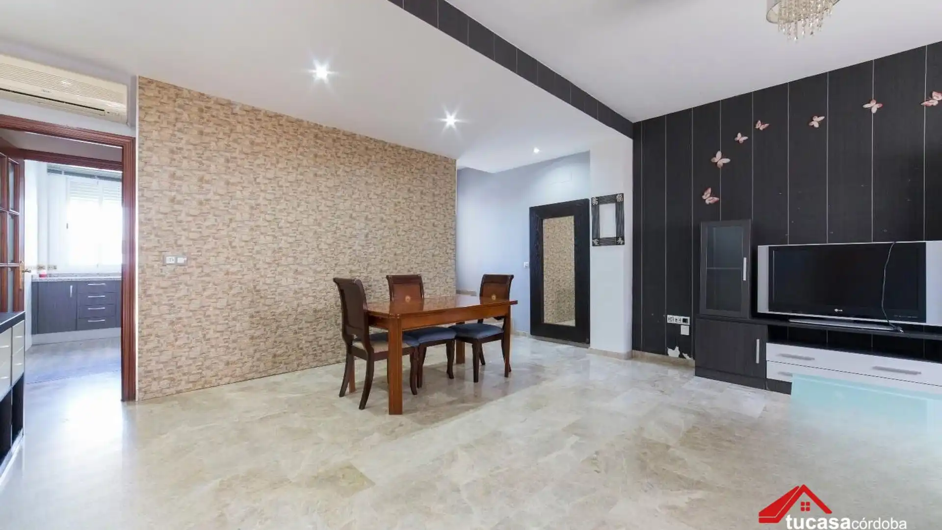 Comedor de Casa adosada en venta en Guadalcázar con Aire acondicionado y Piscina comunitaria