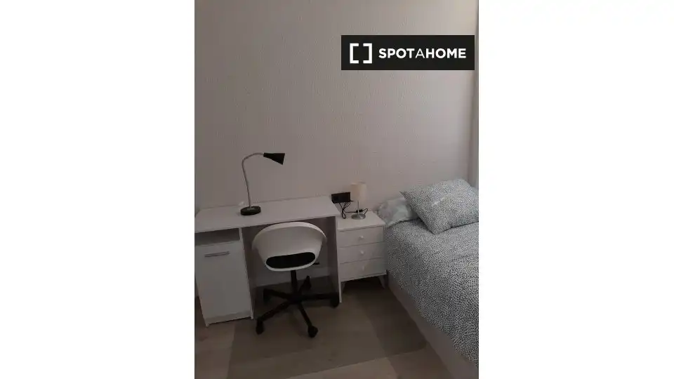 Room in Barrio de Delicias