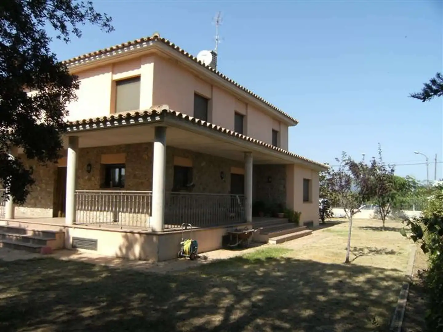 Casa con terraza en venta en Mollet de Peralada