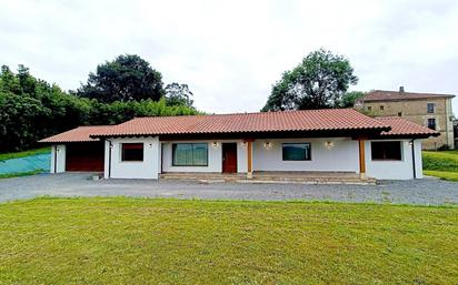 Vista exterior de Casa o xalet en venda en Ribamontán al Monte amb Calefacció, Jardí privat i Terrassa