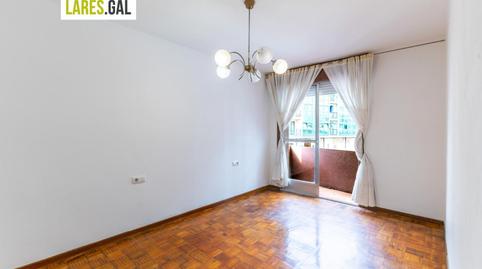 Foto 2 de Pis en venda a Avenida de Galicia, Esquina Rúa San Xosé (edificio, Darbo, Cangas