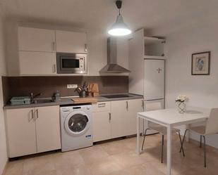 Cuina de Apartament de lloguer en Alicante / Alacant amb Aire condicionat, Terrassa i Balcó