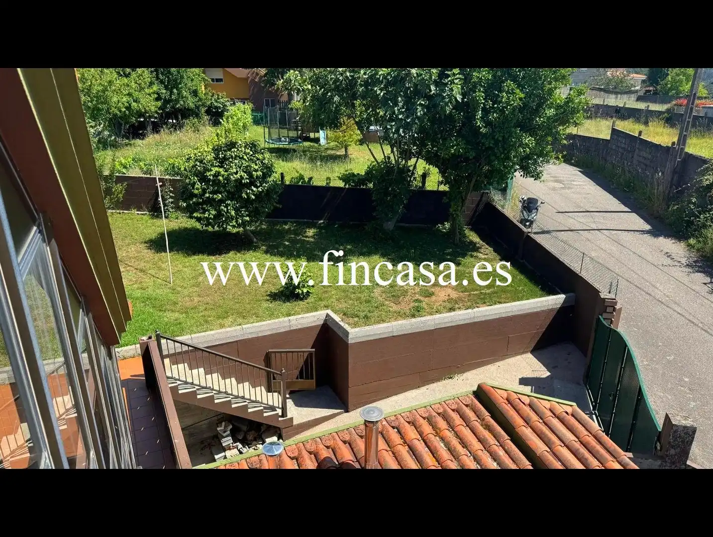 Casa o chalet de alquiler en Vigo  con Calefacción, Jardín privado y Parquet