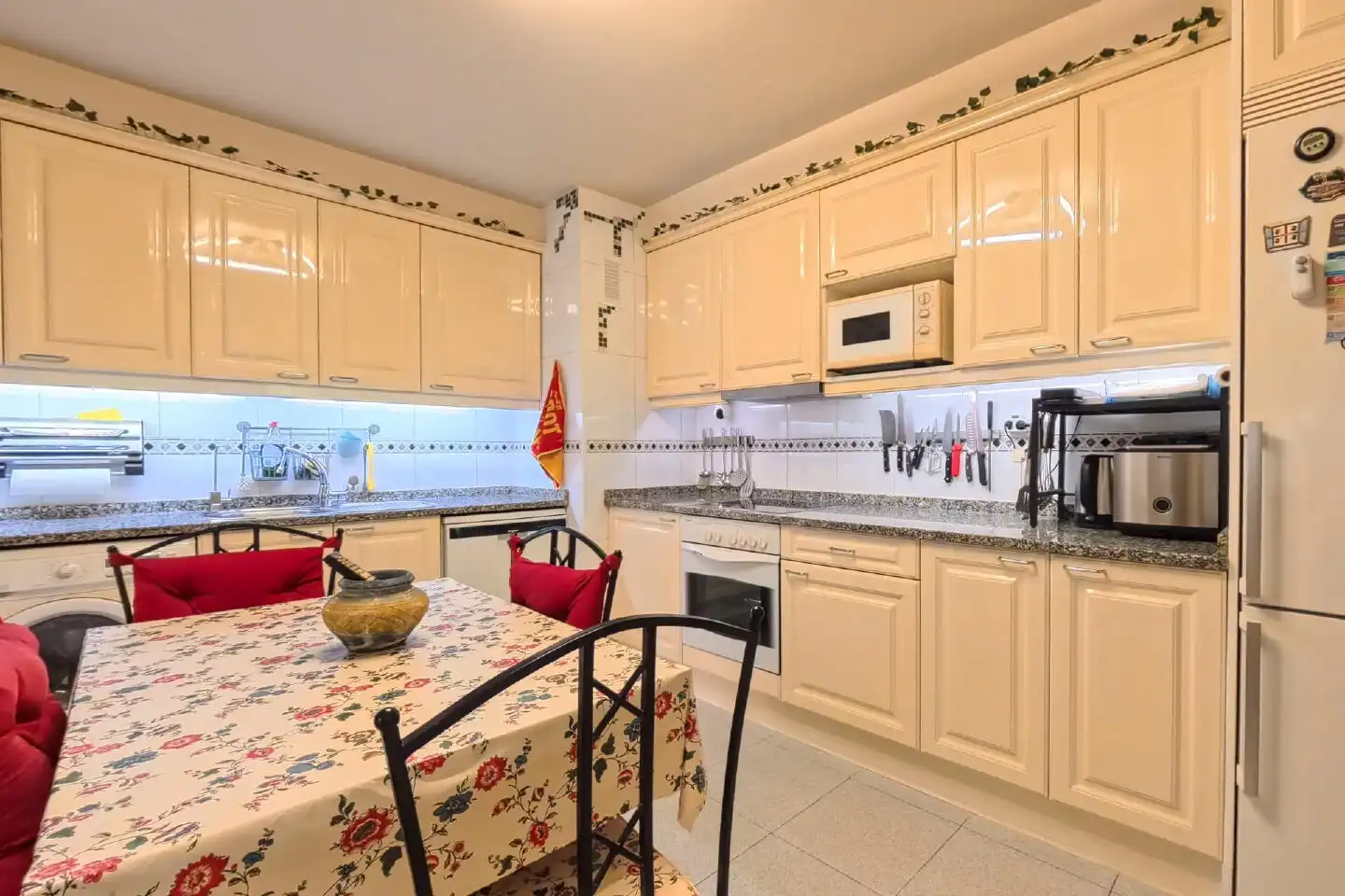 Kitchen of Flat for sale in Zaragoza