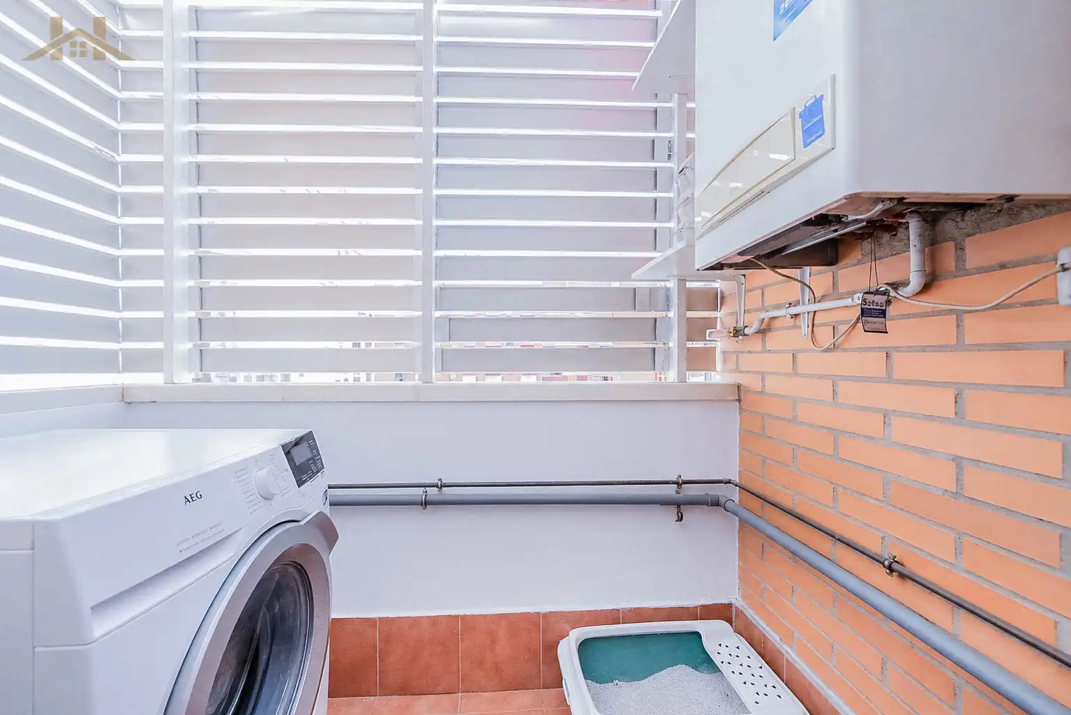 Terraza de Piso en venta en Parla con Aire acondicionado, Calefacción y Piscina comunitaria