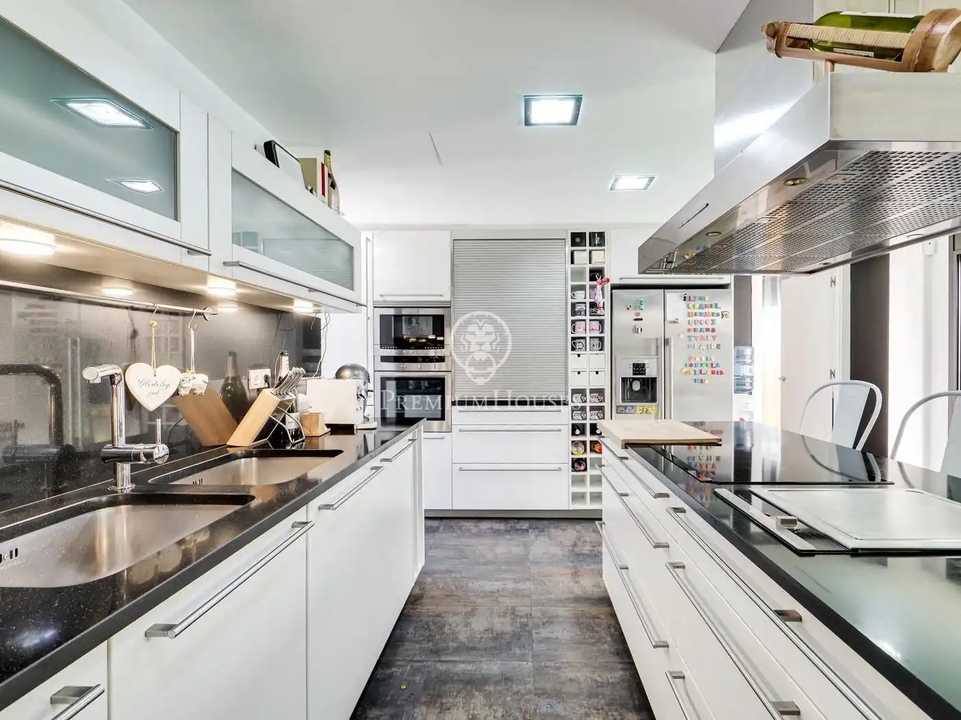 Cocina de Casa o chalet en venta en Barcelona con Aire acondicionado, Jardín privado y Terraza