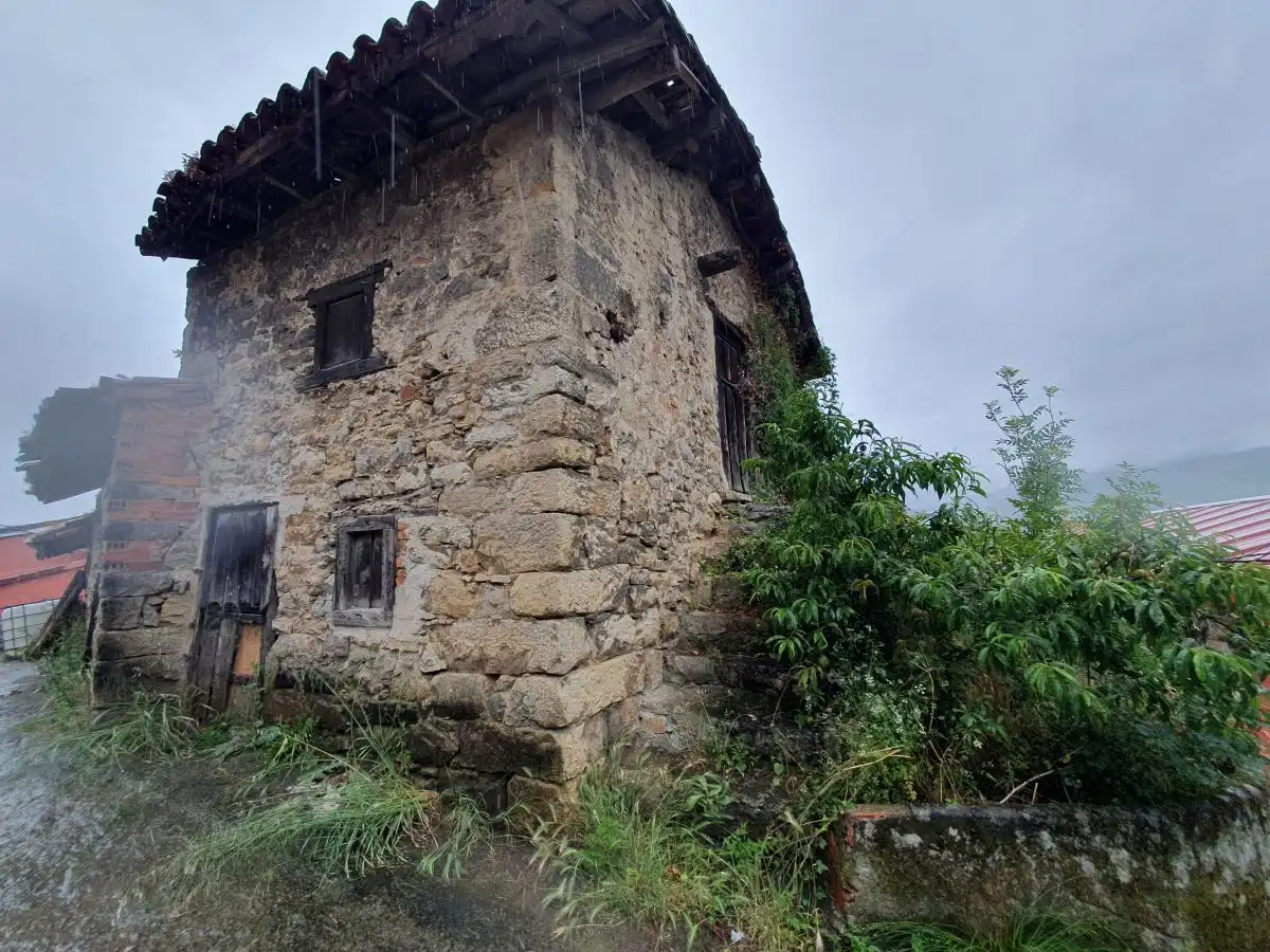 Casa en venda a Candamo, imagen 2