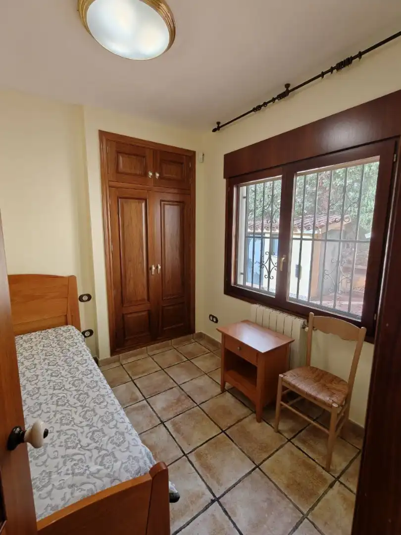 Casa o chalet de alquiler en San Vicente del Raspeig / Sant Vicent del Raspeig con Aire acondicionado, Calefacción y Jardín privado