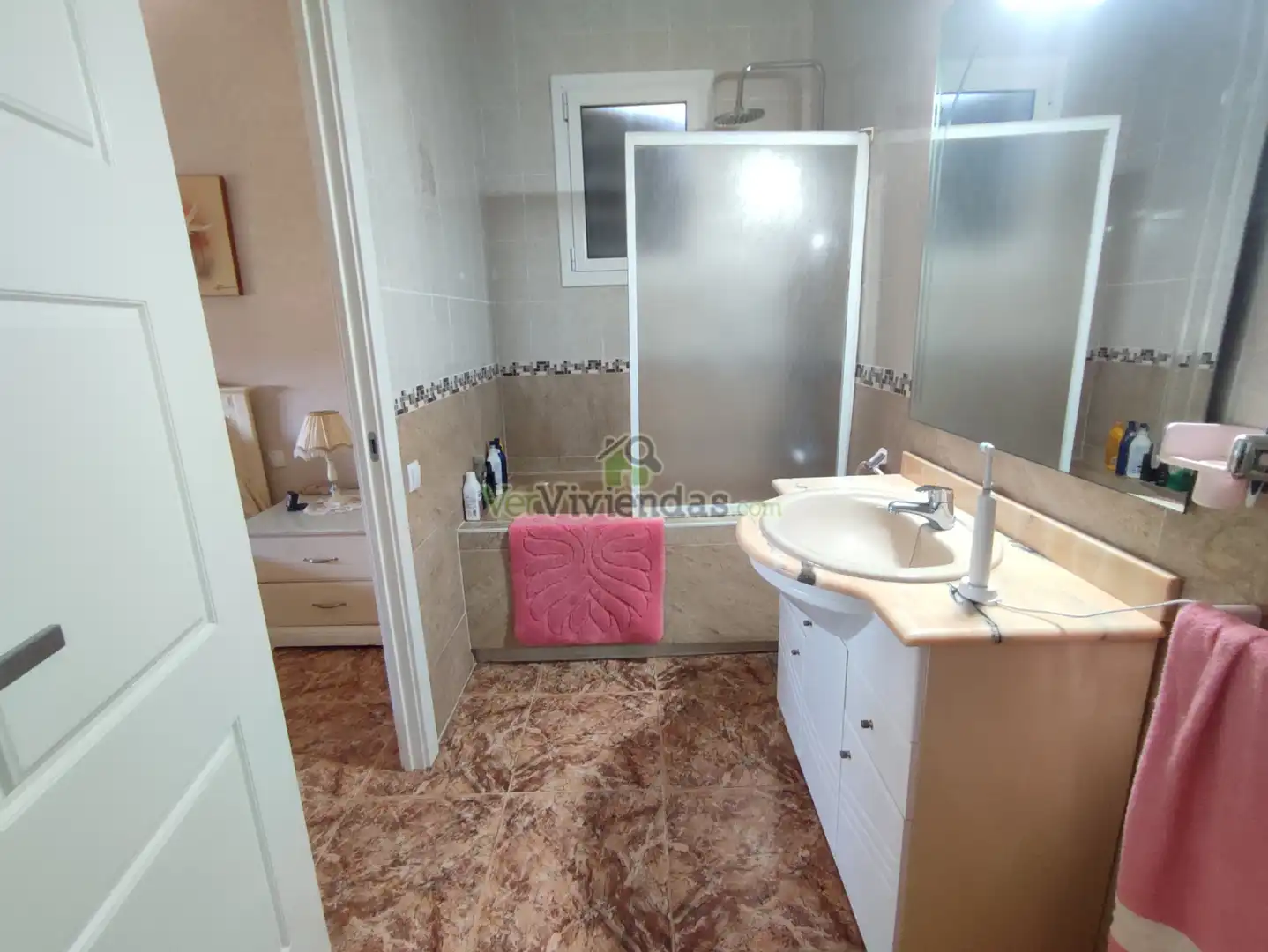Baño de Casa o chalet en venta en Vallirana con Calefacción, Jardín privado y Terraza