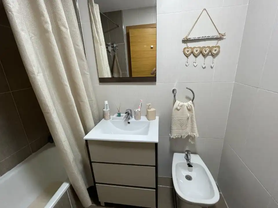 Bany de Apartament en venda en Torrox amb Aire condicionat, Calefacció i Terrassa