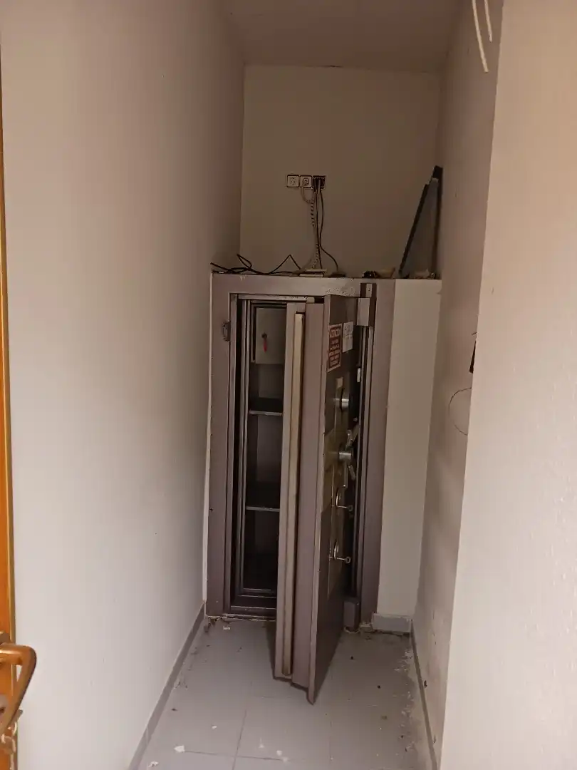 Business premises to rent in Calle de Calatrava, imagen 12