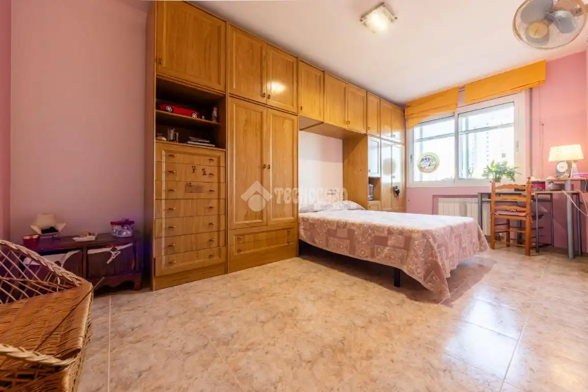 Habitación de Casa adosada en venta en Tarragona con Aire acondicionado