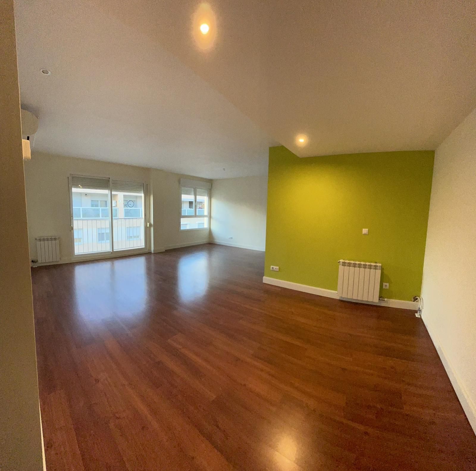 Living room of Flat to rent in Aranjuez  with Air Conditioner, Heating and Storage room