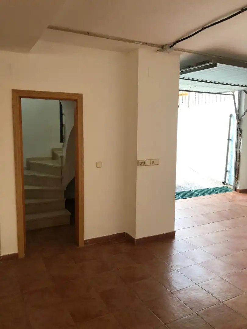 Casa adosada en venta en Gilet con Calefacción, Jardín privado y Parquet