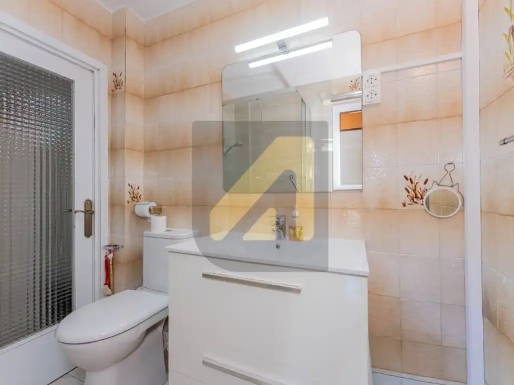 Bany de Apartament en venda en Barcelona