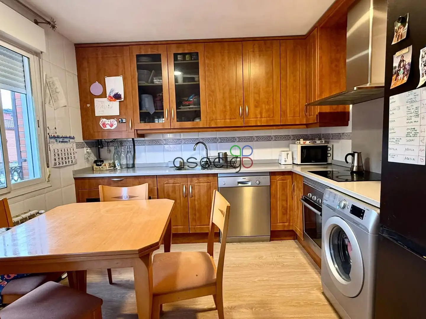 Cocina de Casa adosada en venta en Chiloeches con Calefacción y Jardín privado