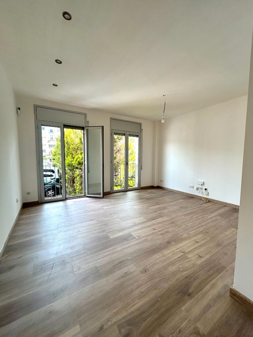 Living room of Flat for sale in Castellbell i el Vilar  with Parquet flooring, Storage room and Balcony