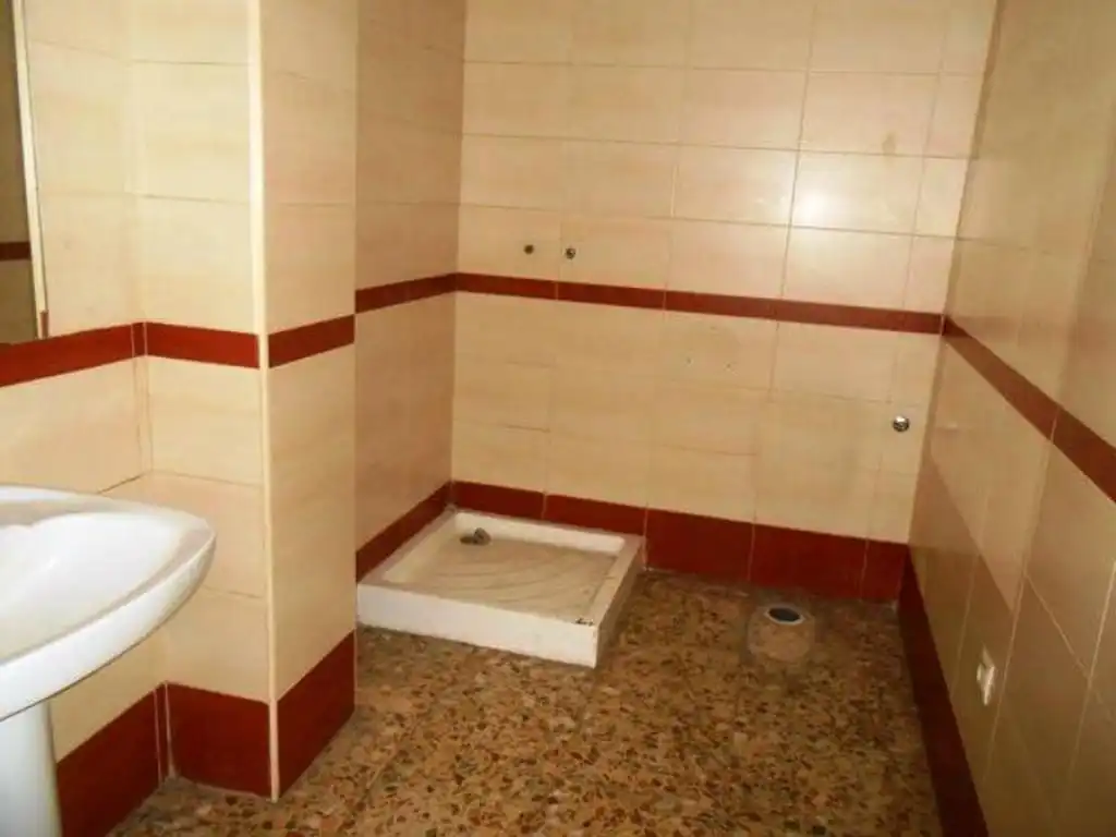 Local comercial en venda a Calle la Carolina, imagen 17