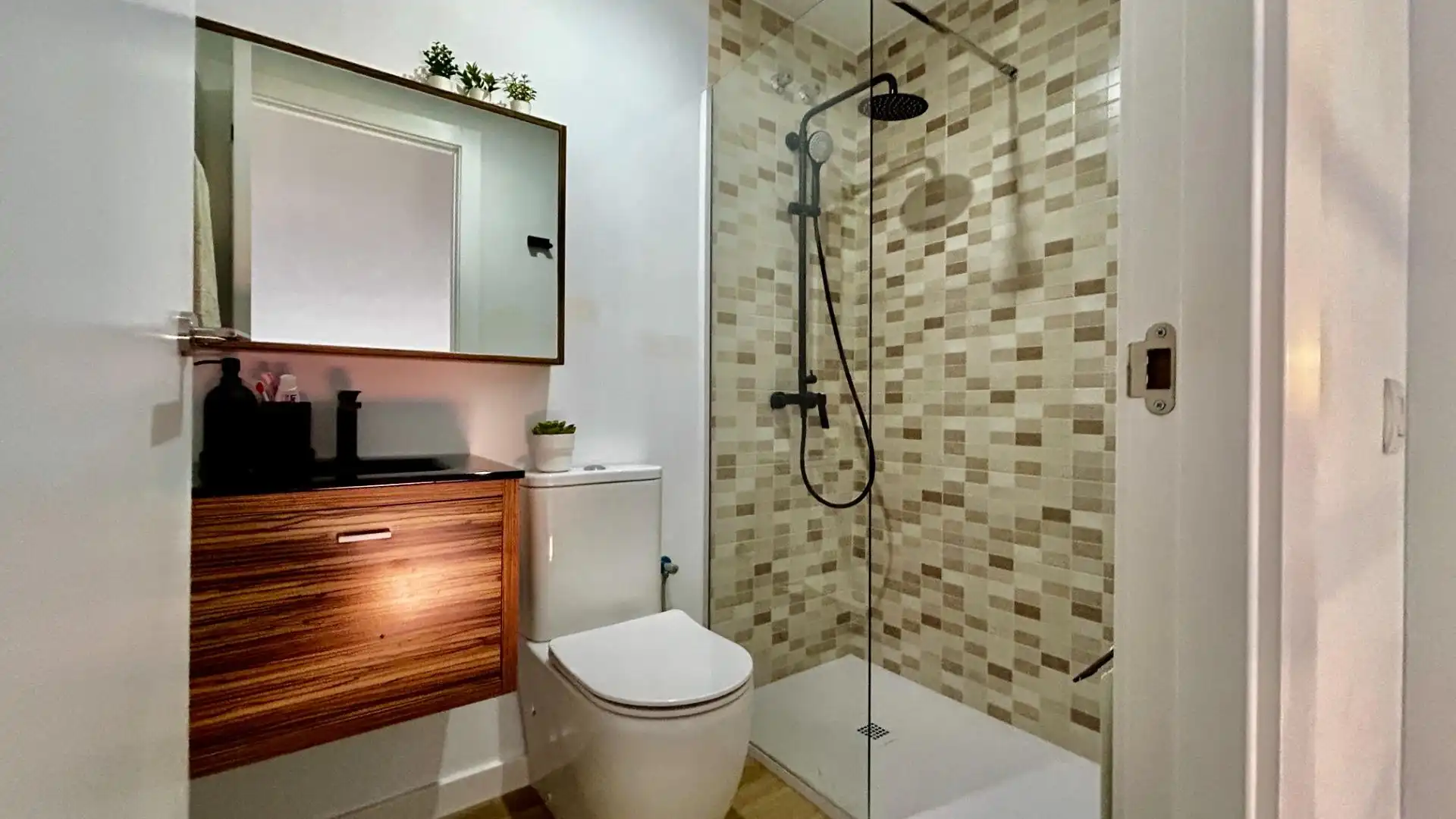 Bathroom of Attic for sale in Mataró  with Air Conditioner, Heating and Parquet flooring