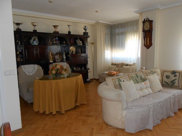 Sala d'estar de Pis en venda en Cáceres Capital amb Aire condicionat, Calefacció i Terrassa