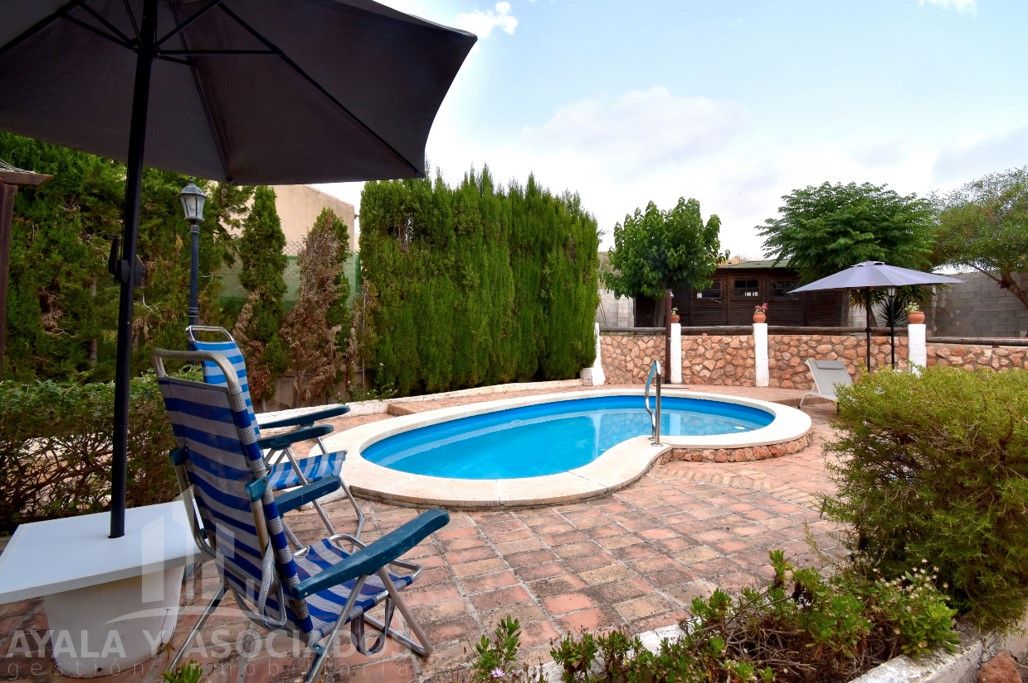 Swimming pool of House or chalet for sale in Cartagena  with Air Conditioner, Heating and Private garden