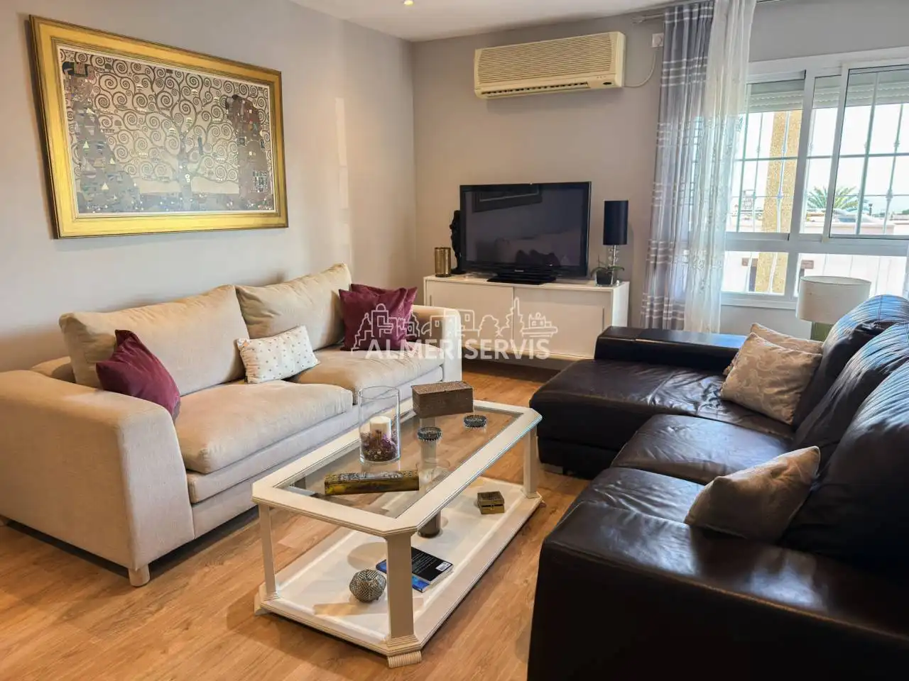 Sala de estar de Dúplex en venta en Aguadulce
