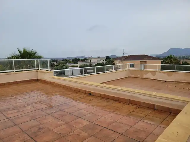 Terrassa de Casa o xalet en venda en Alicante / Alacant amb Aire condicionat, Calefacció i Piscina
