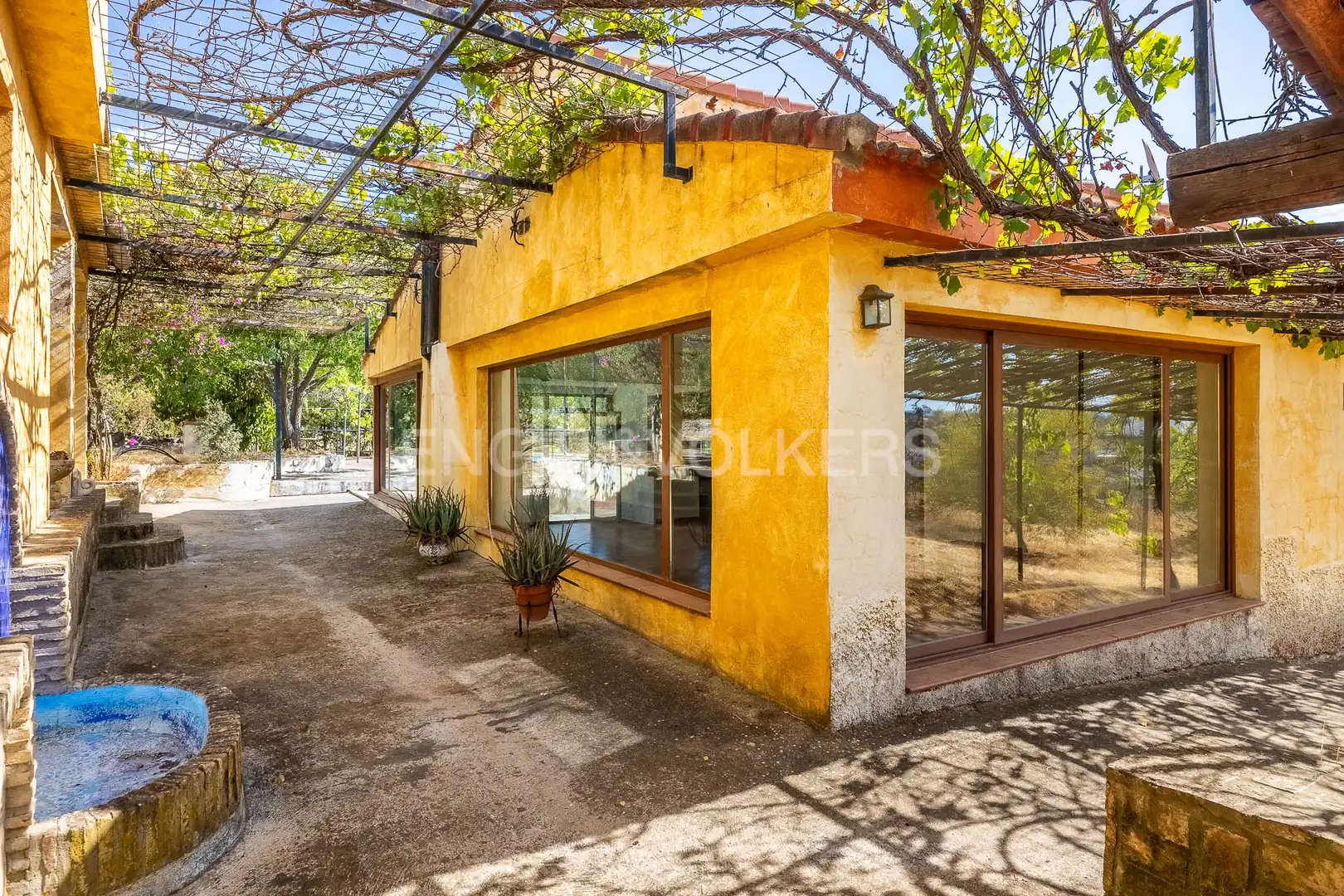 Vista exterior de Finca rústica en venta en El Castillo de las Guardas con Calefacción, Jardín privado y Terraza