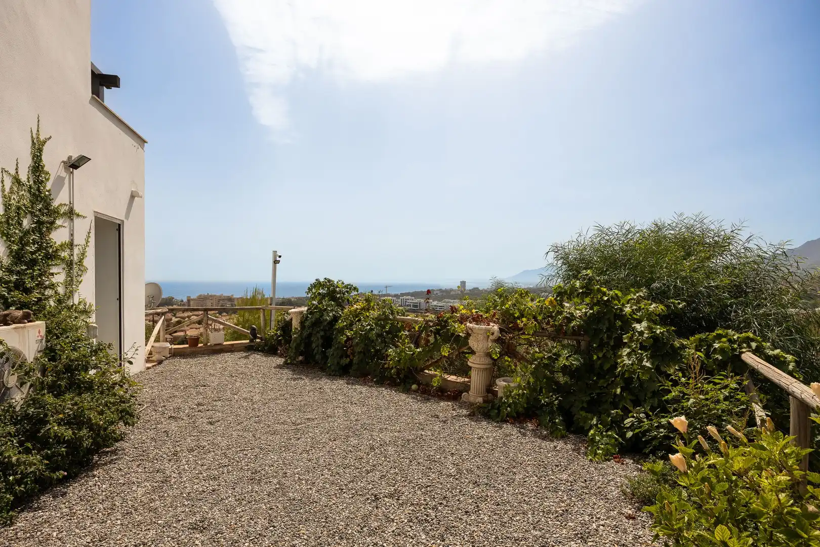 Villa mit Terrasse zum Verkauf in Las Chapas - El Rosario, imagen 26