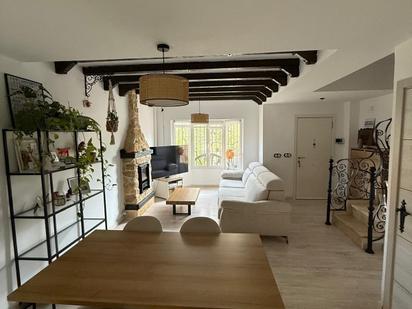 Living room of Single-family semi-detached for sale in Jerez de la Frontera  with Air Conditioner, Heating and Private garden