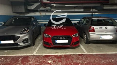 Foto 4 de Garaje en venta en Viladomat, Sant Antoni, Barcelona Capital