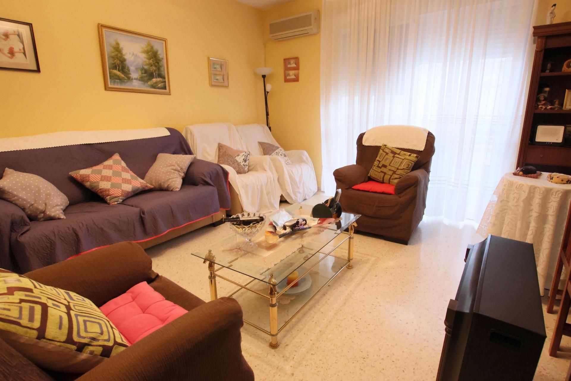 Sala d'estar de Pis en venda en Puebla de la Calzada amb Traster