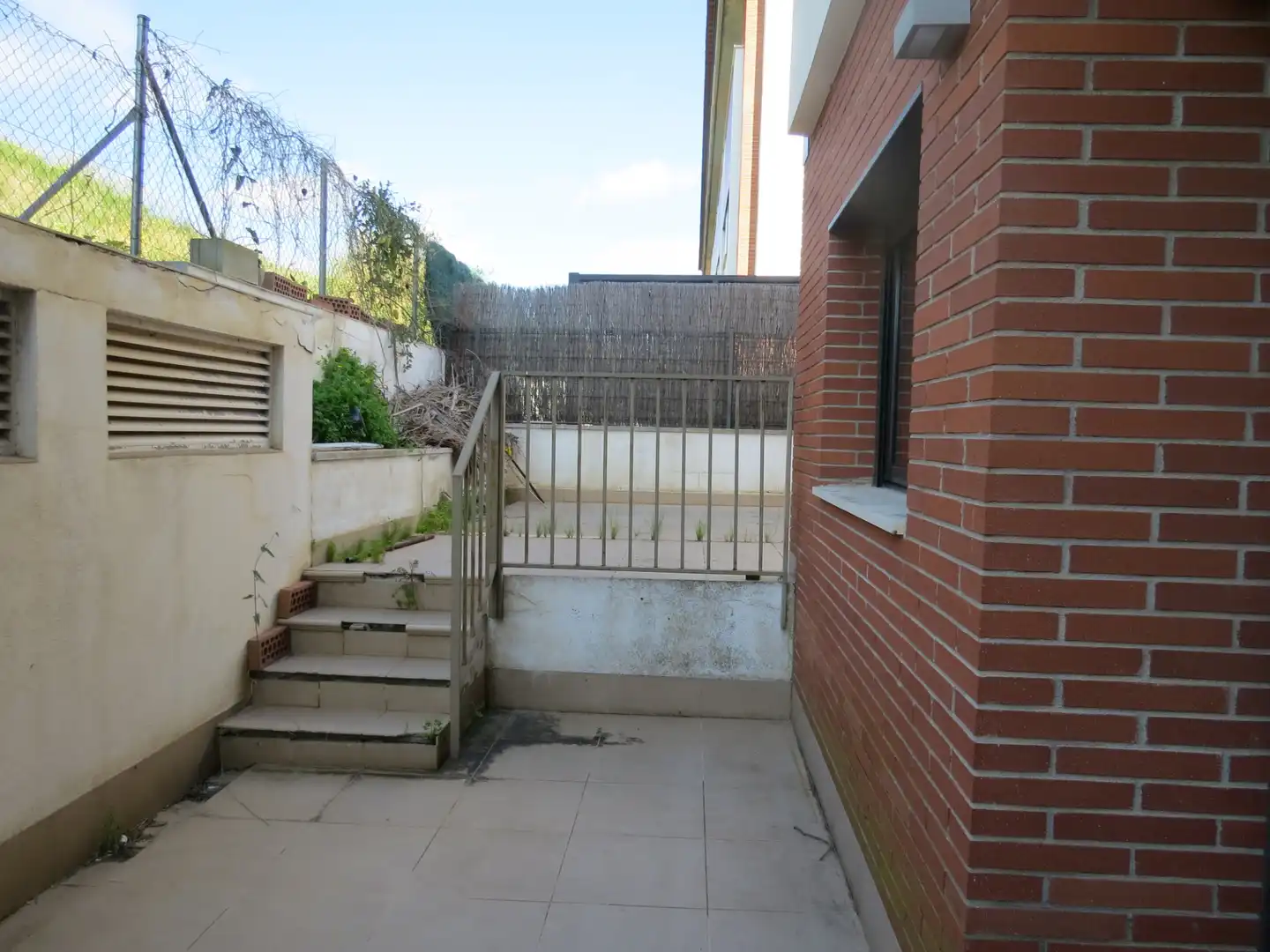Terrasse von Einfamilien-Reihenhaus zum Verkauf in Sant Andreu de Llavaneres mit Klimaanlage, Heizung und Parkett