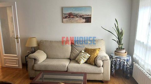 Foto 2 von Wohnung zur Miete in Torcuato Fernández Miranda, El Bibio - Parque, Gijón