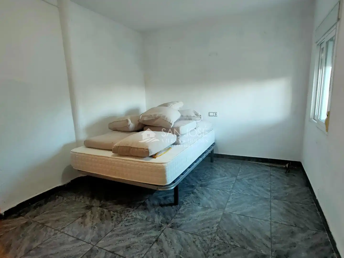 Dormitori de Casa o xalet en venda en Novelda amb Jardí privat, Terrassa i Traster