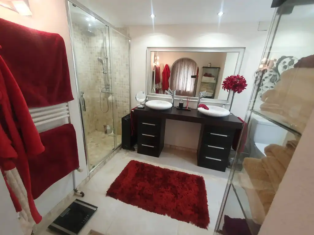 Baño de Finca rústica en venta en Puigpunyent con Aire acondicionado, Jardín privado y Piscina