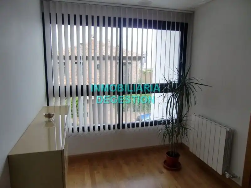 Casa o chalet en venta en Linares con Aire acondicionado, Calefacción y Jardín privado