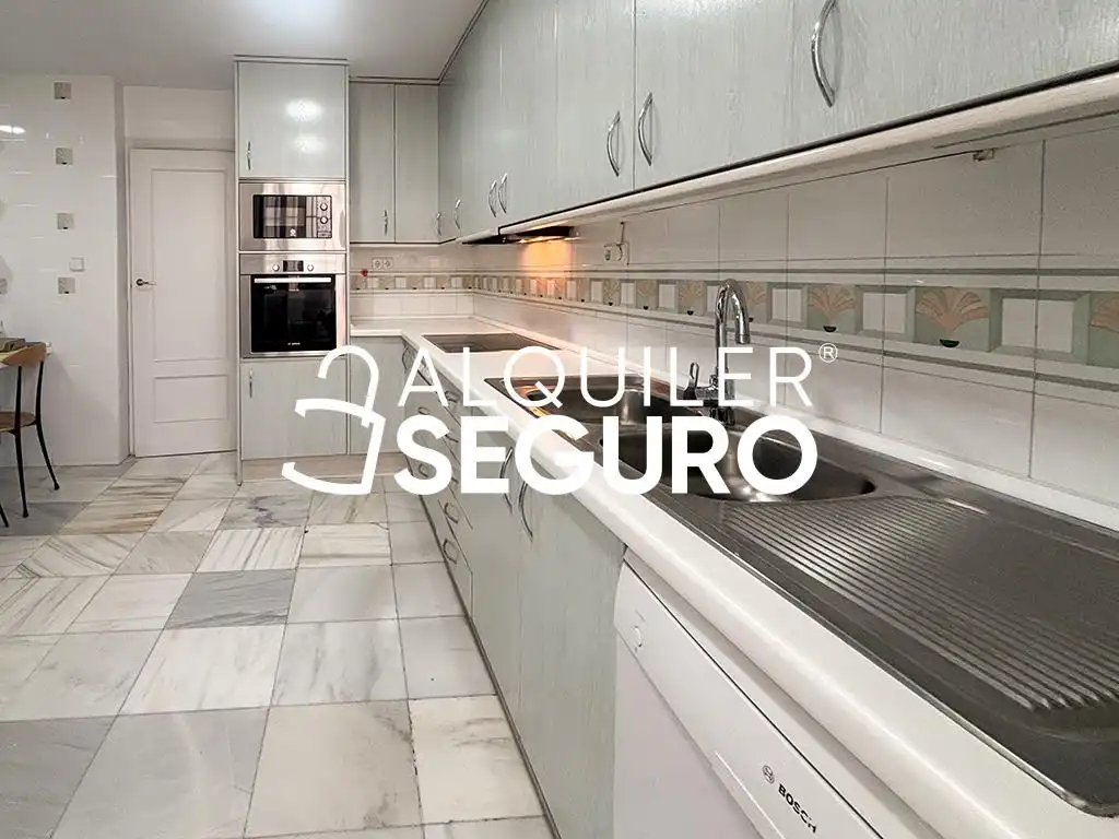 Piso con ascensor en alquiler en de Guzmán el Bueno, imagen 15