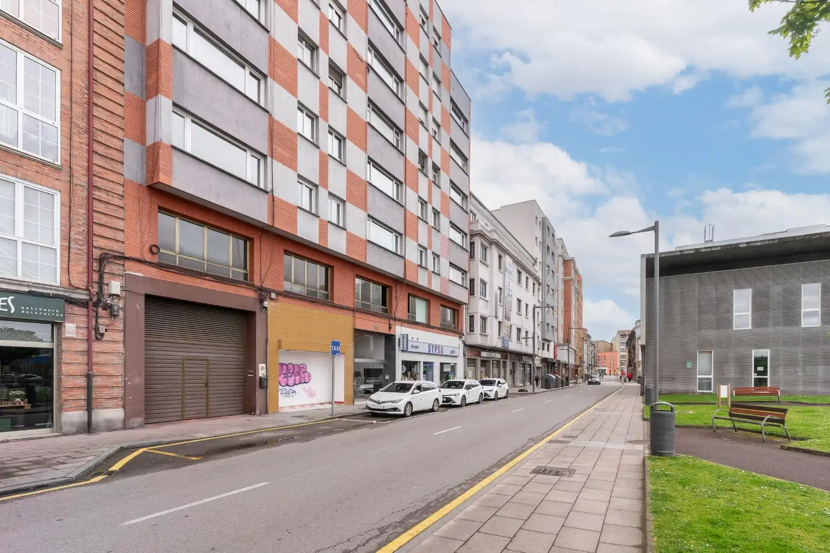 Vista exterior de Pis en venda en Avilés