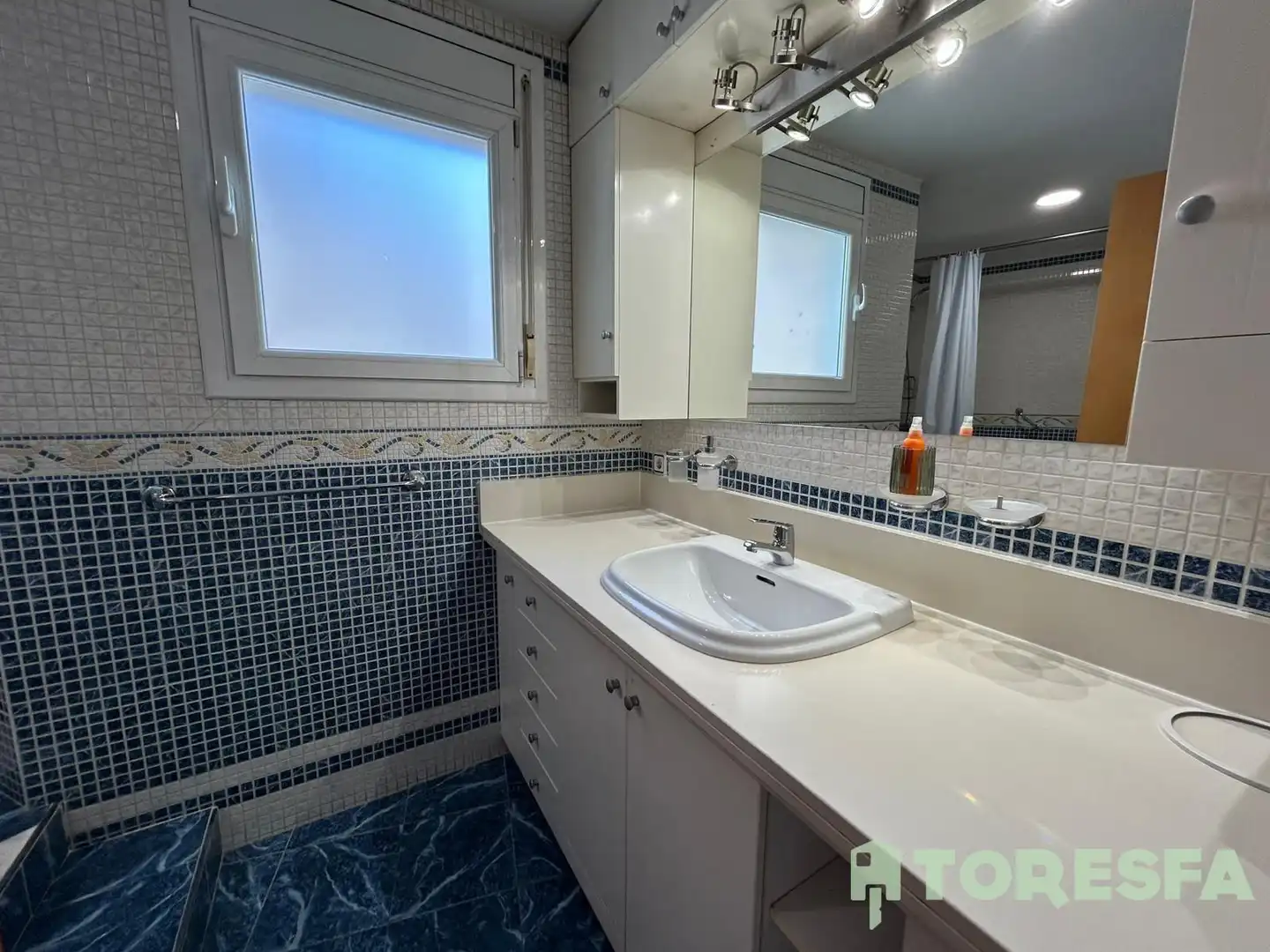 Baño de Ático en venta en Granollers con Calefacción y Terraza