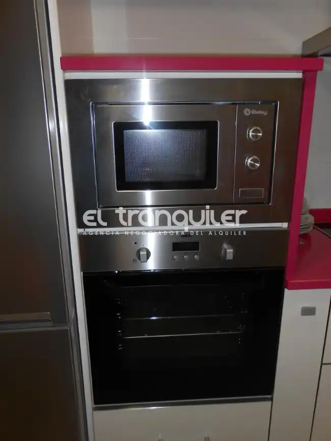 Cuina de Pis de lloguer en Alcorcón amb Aire condicionat, Traster i Rentadora
