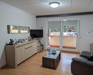 Sala d'estar de Pis en venda en Sabadell amb Calefacció, Parquet i Moblat