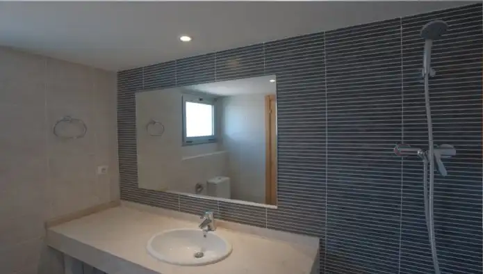 Badezimmer von Lagerraum zur Miete in Manresa