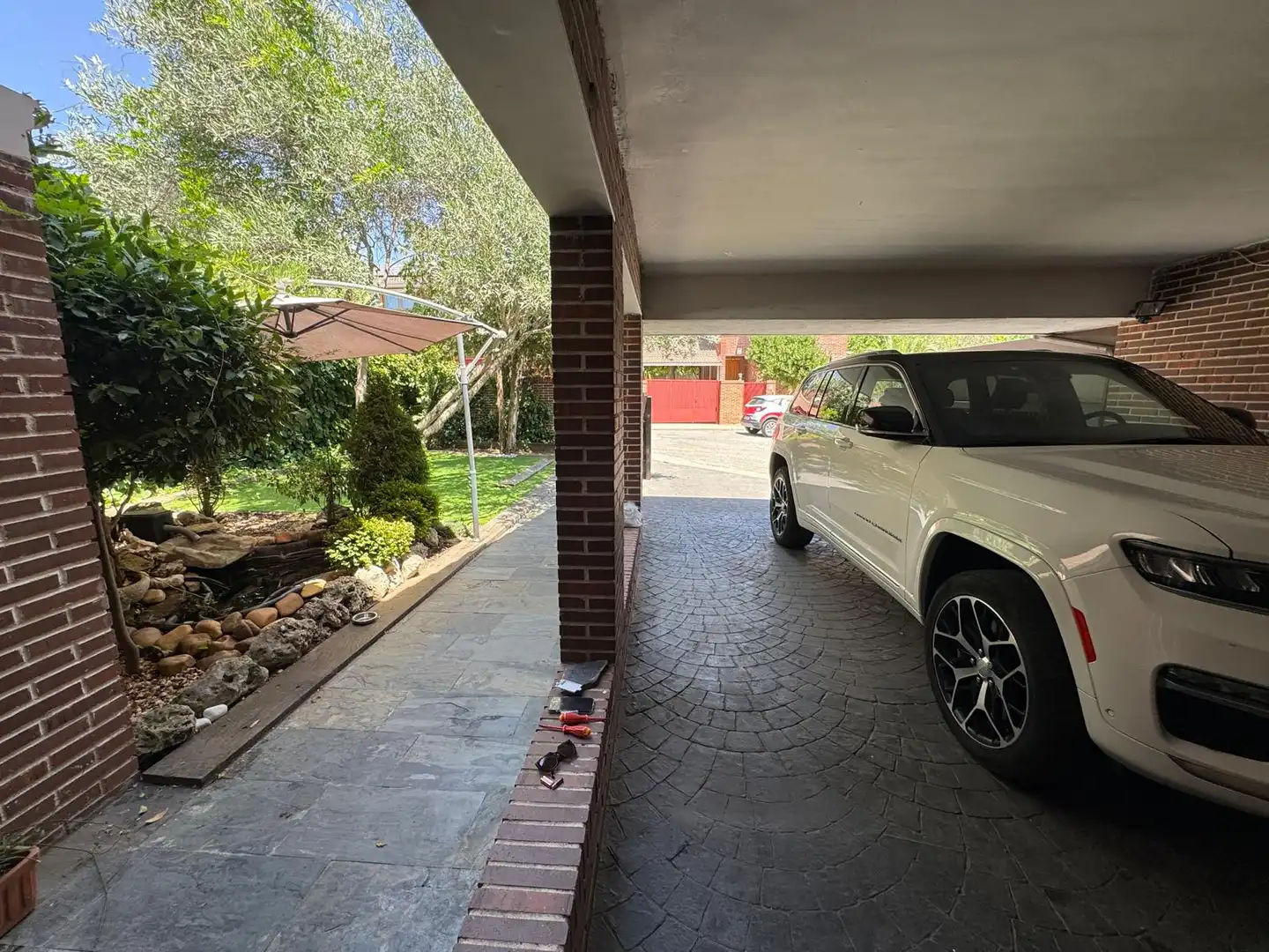 Parking of Detached homes for sale in Galapagar  with Air Conditioner, Heating and Private garden